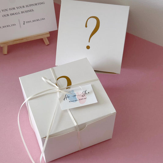 Gender Reveal Baby Shoe Gift Box: "It's a Boy"/"It's a Girl" Keepsake,  Gender Reveal Surprise, Baby Shower Gift for Parents