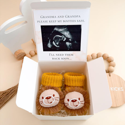 Grandparents Pregnancy Announcement Box -Personalised gift for Aunt, Uncle - Sonogram Surprise for Grandma & Grandpa - Keep my booties safe