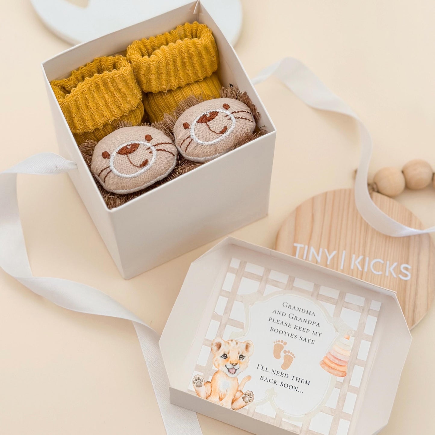 Grandparents Pregnancy Announcement Keepsake Box – Booties Reveal