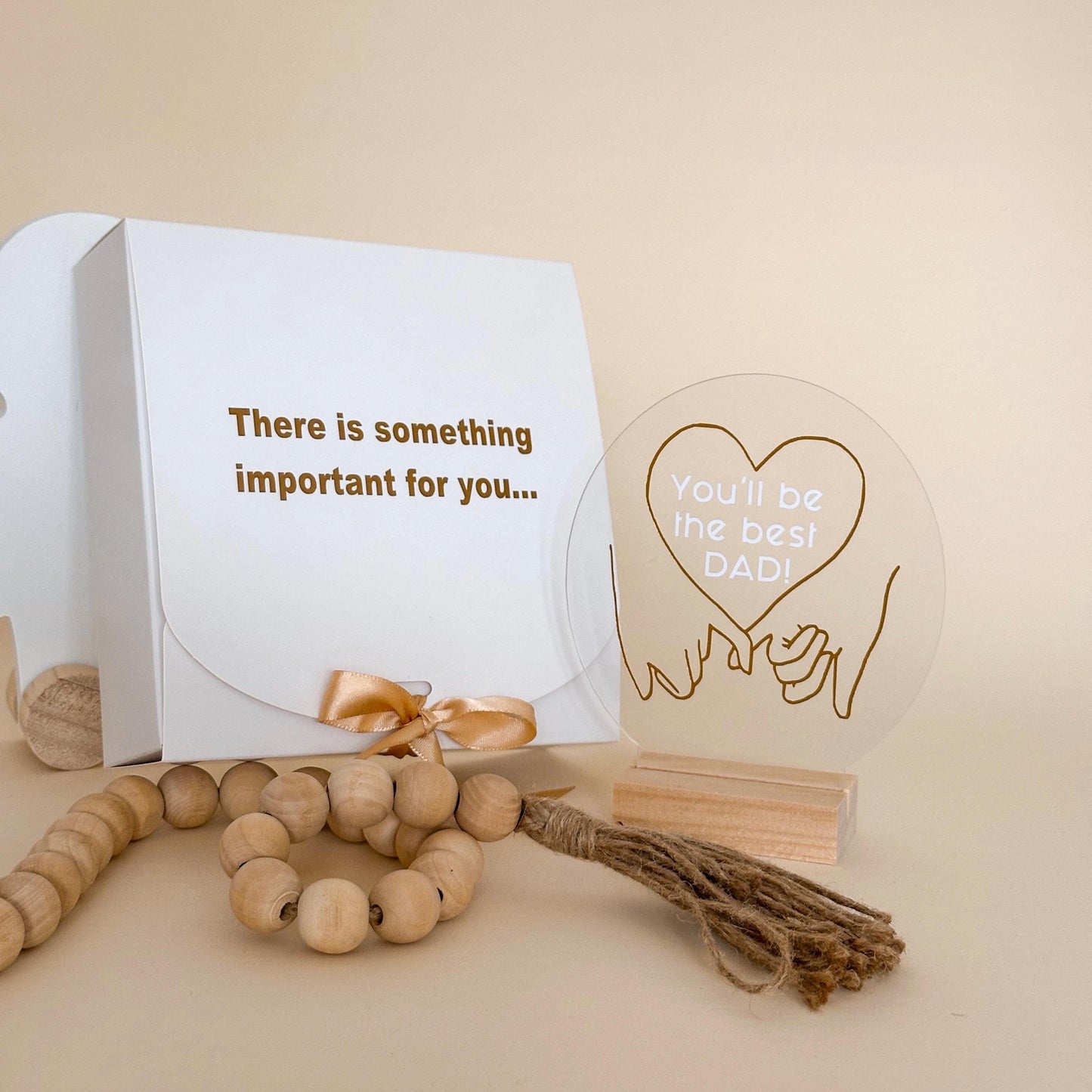 Personalized Pregnancy Announcement Gift for Daddy – Acrylic Sign with Custom Message – Future Father Surprise Box - Daddy-to-be, Hi Daddy