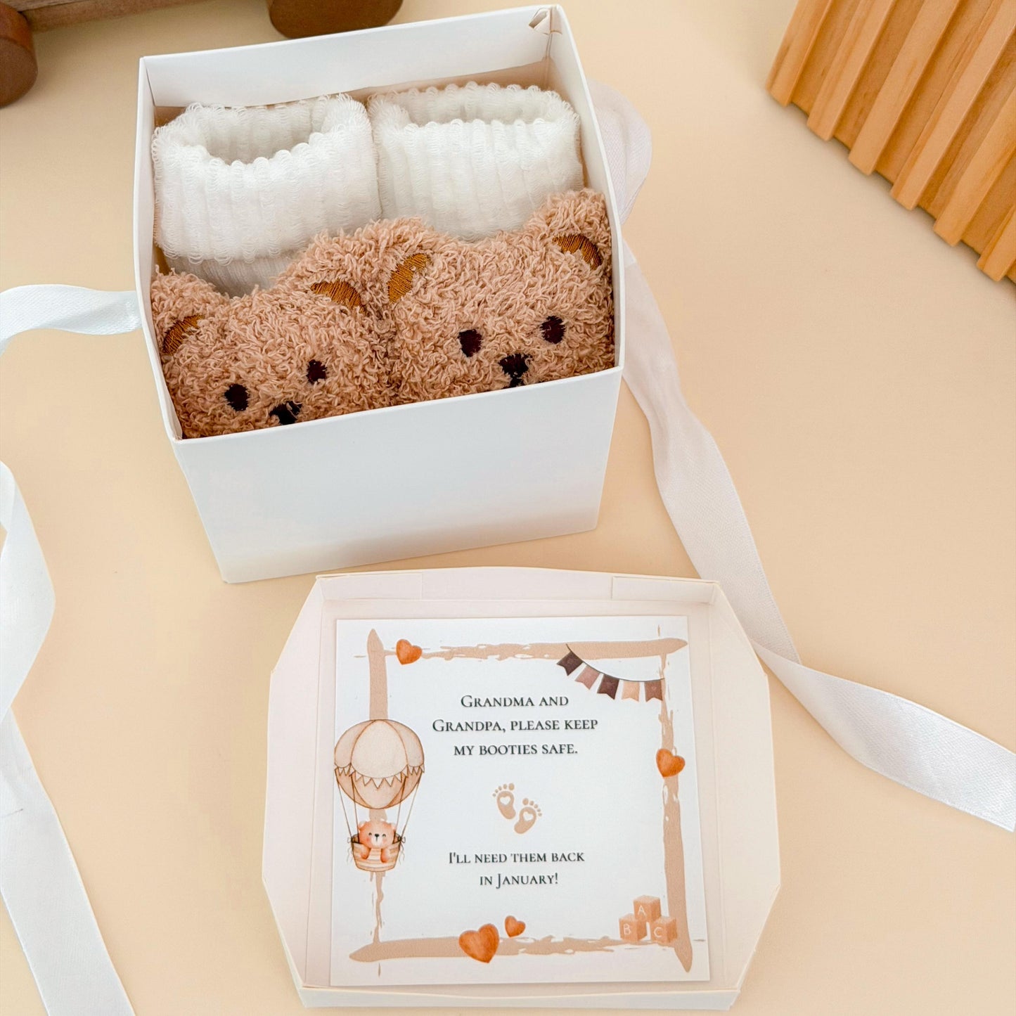 Grandparents Pregnancy Announcement Keepsake Box – Booties Reveal