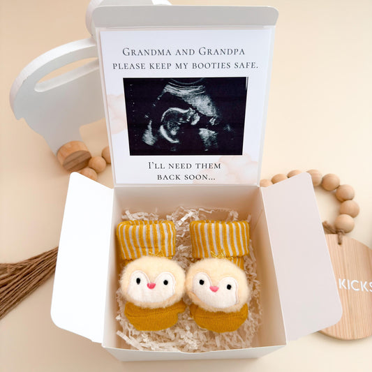 Grandparents Pregnancy Announcement Box -Personalised gift for Aunt, Uncle - Sonogram Surprise for Grandma & Grandpa - Keep my booties safe