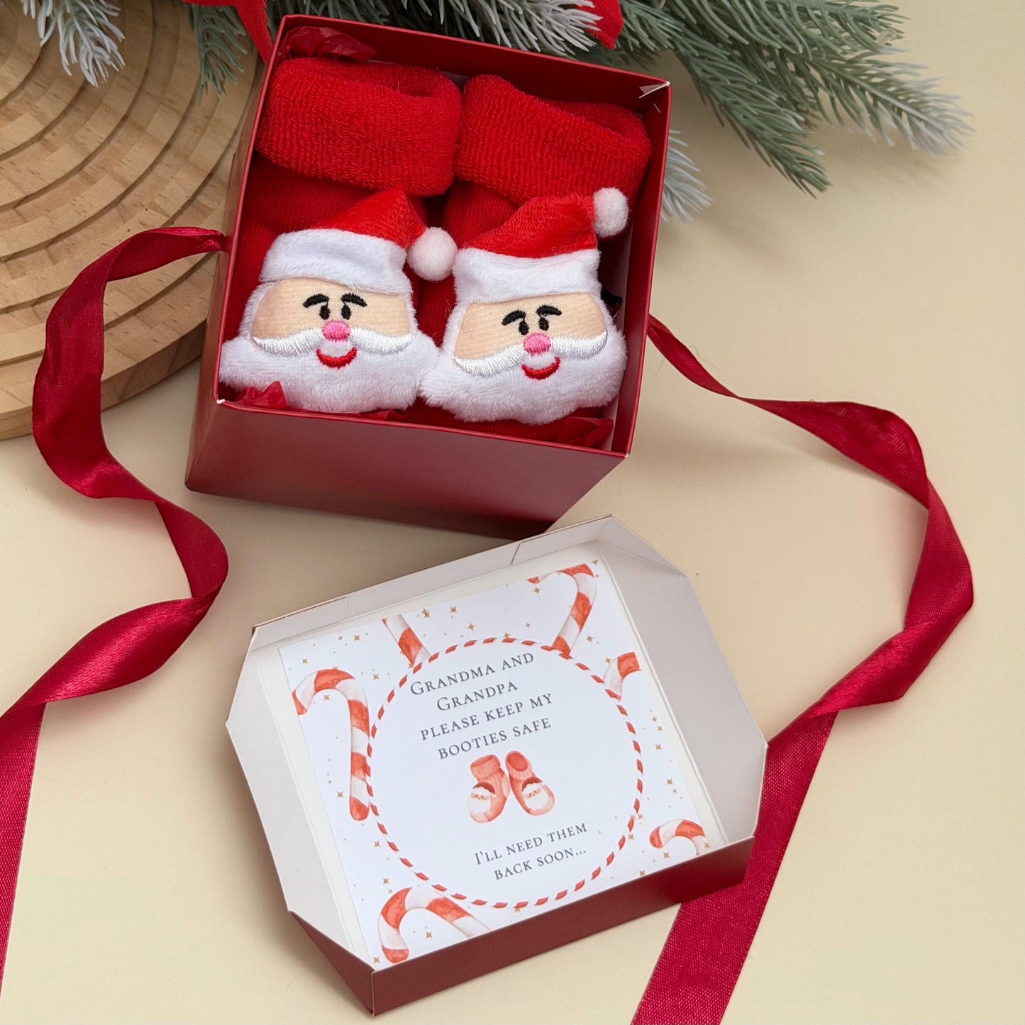 Christmas Grandparents Pregnancy Announcement Box -Santa baby - gift for Aunt, Uncle - Surprise for Grandma & Grandpa - Keep my booties safe