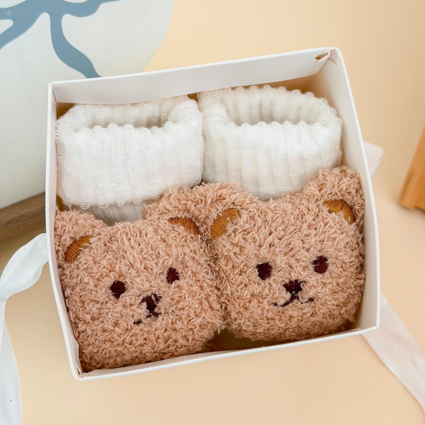 Grandparents Pregnancy Announcement Keepsake Box – Booties Reveal