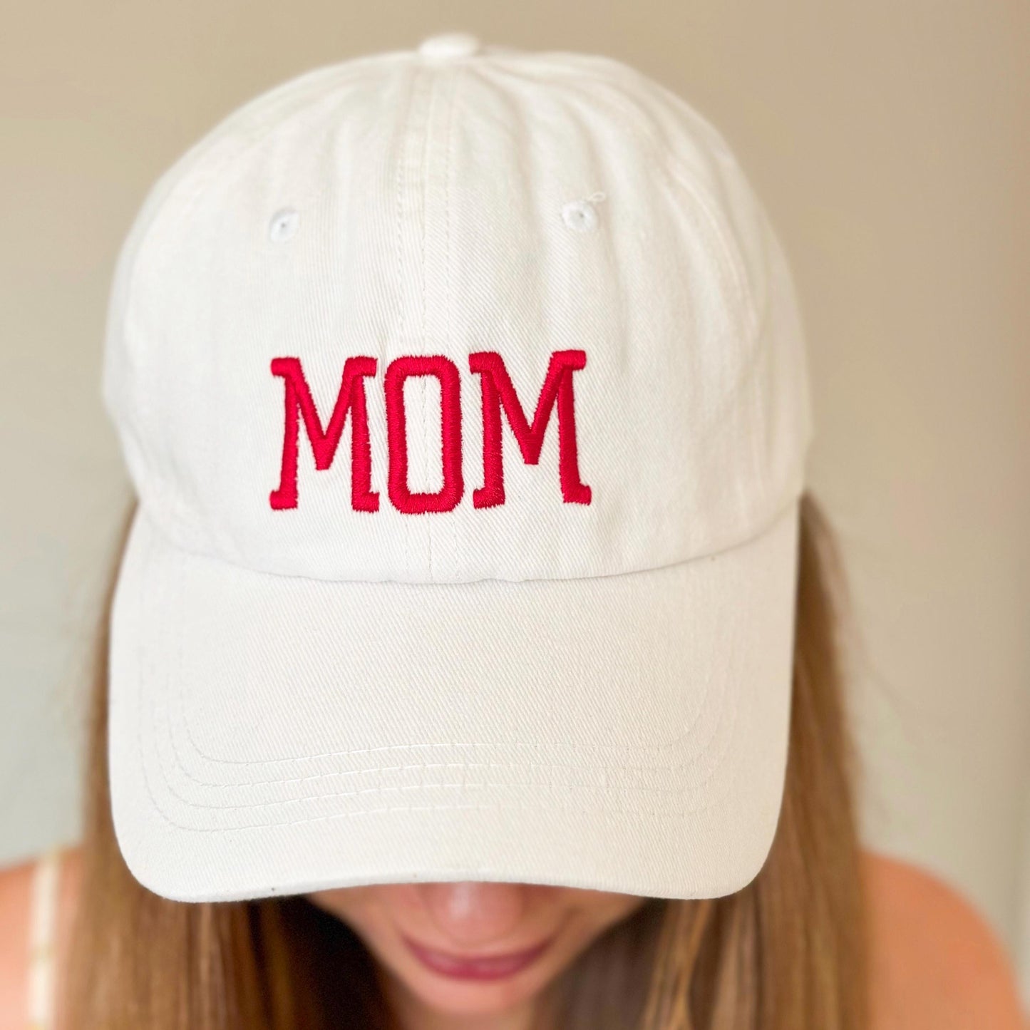 Mom & Dad Embroidered Hats – Pregnancy Announcement Gift