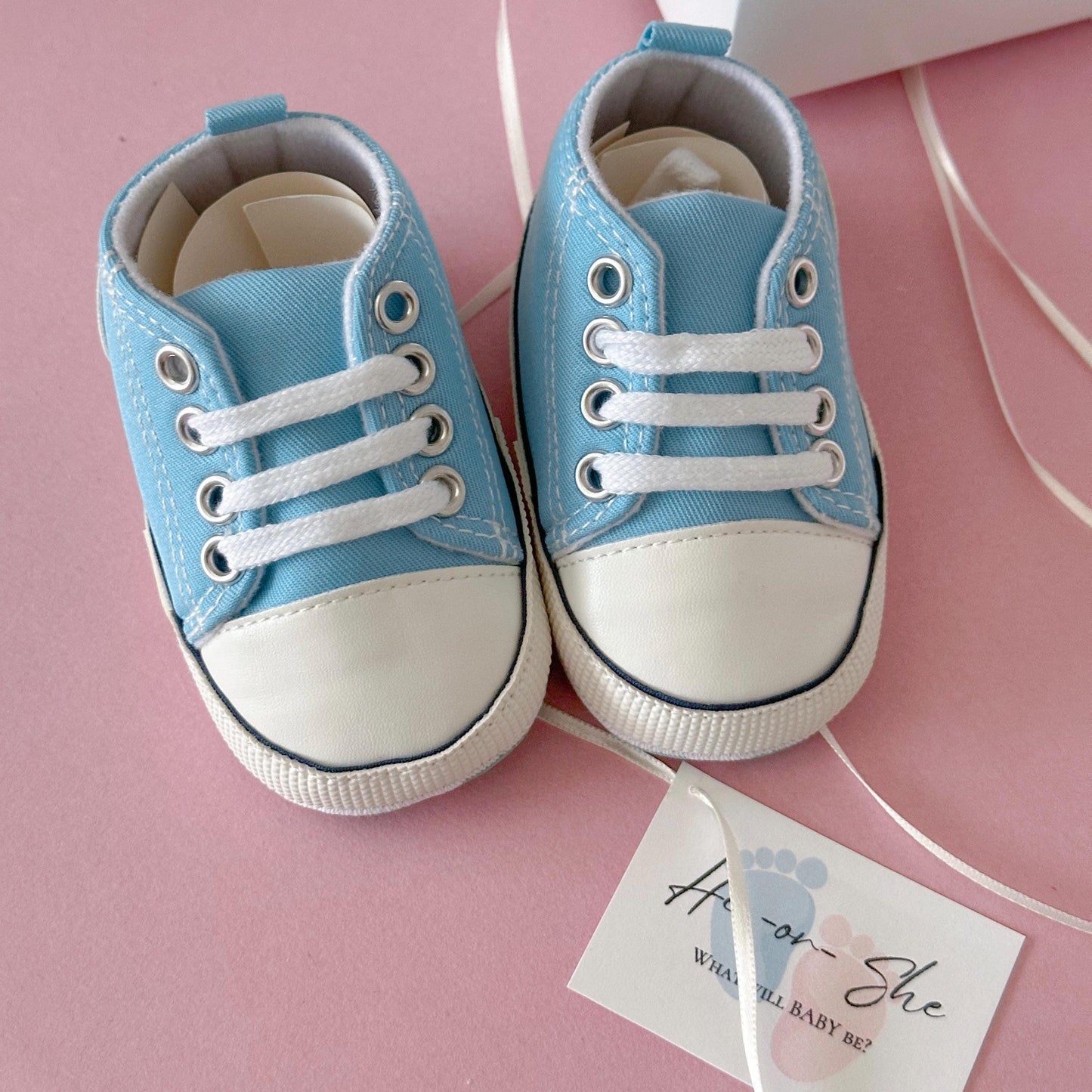 Gender Reveal Baby Shoe Gift Box: "It's a Boy"/"It's a Girl" Keepsake,  Gender Reveal Surprise, Baby Shower Gift for Parents