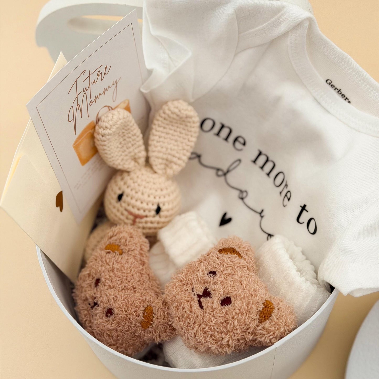 Baby Shower Gift for Mom-to-Be, Pregnancy Set, Baby party basket, future Mom surprise