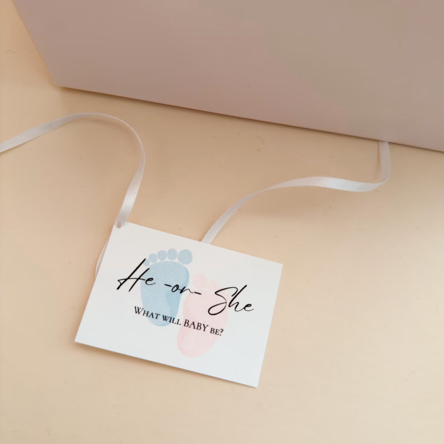 Baby Gender Reveal Gift – “It’s a Boy / It’s a Girl” Announcement Set