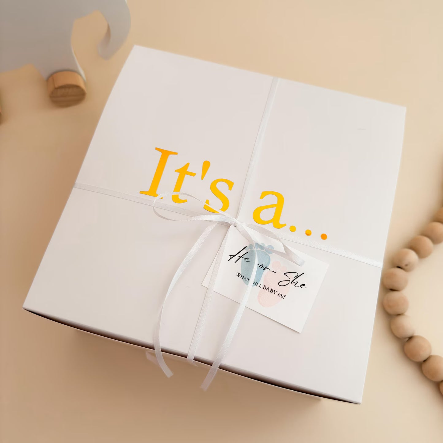 Baby Gender Reveal Gift – “It’s a Boy / It’s a Girl” Announcement Set