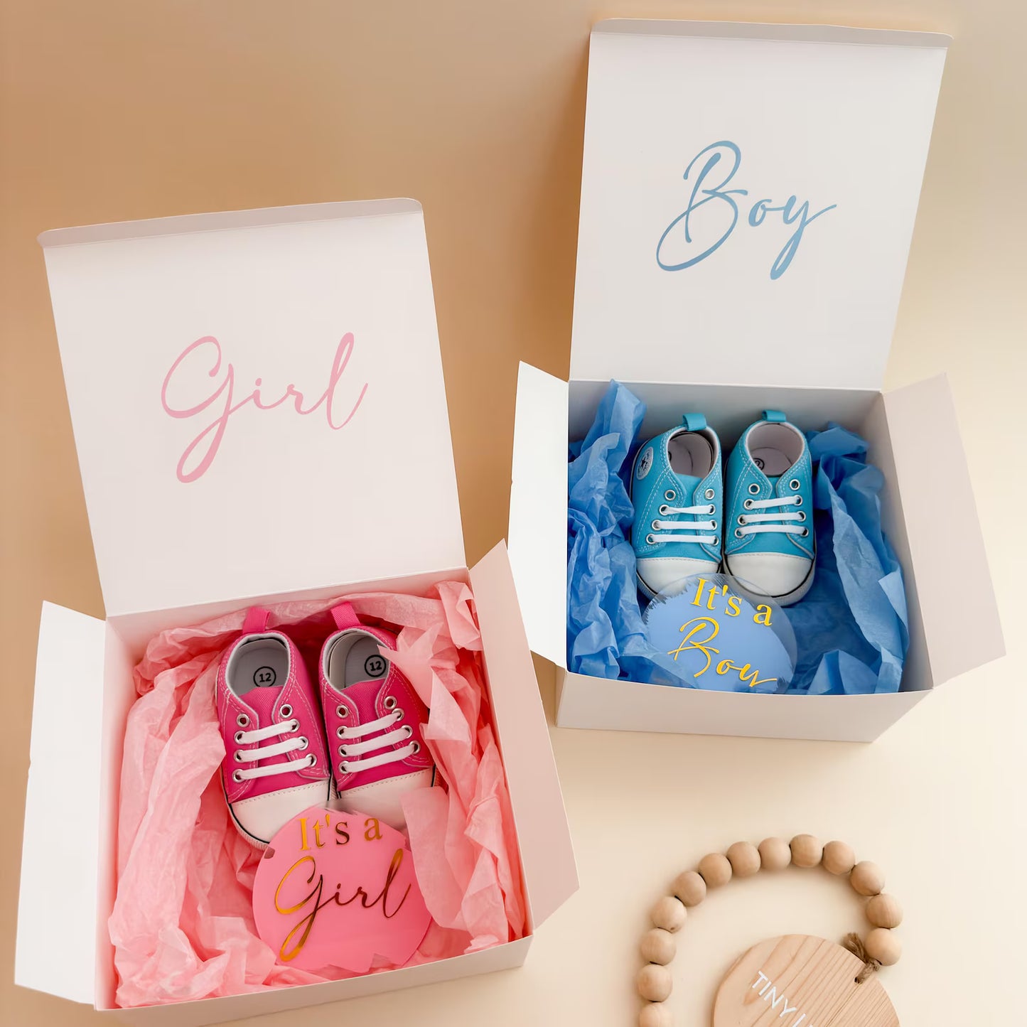Baby Gender Reveal Gift – “It’s a Boy / It’s a Girl” Announcement Set