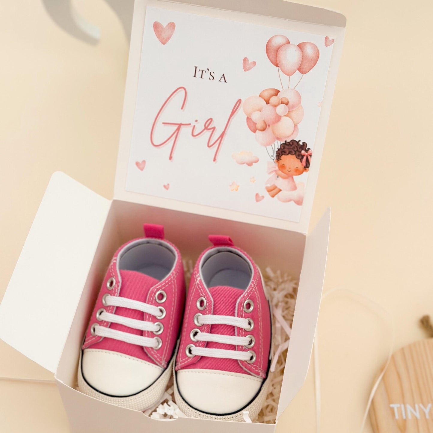 Gender Reveal Baby Shoe Gift Box – “It’s a Boy / It’s a Girl” Keepsake