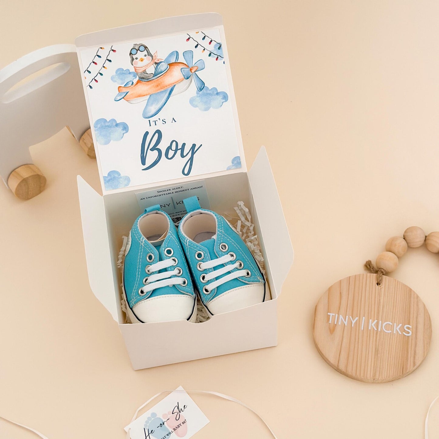 Gender Reveal Baby Shoe Gift Box – “It’s a Boy / It’s a Girl” Keepsake
